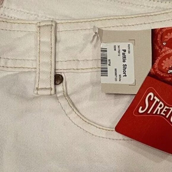 NWT Signature Levi Strauss Stretch Off White 5" Inseam Shorts Womens 12 Chino - Picture 4 of 4
